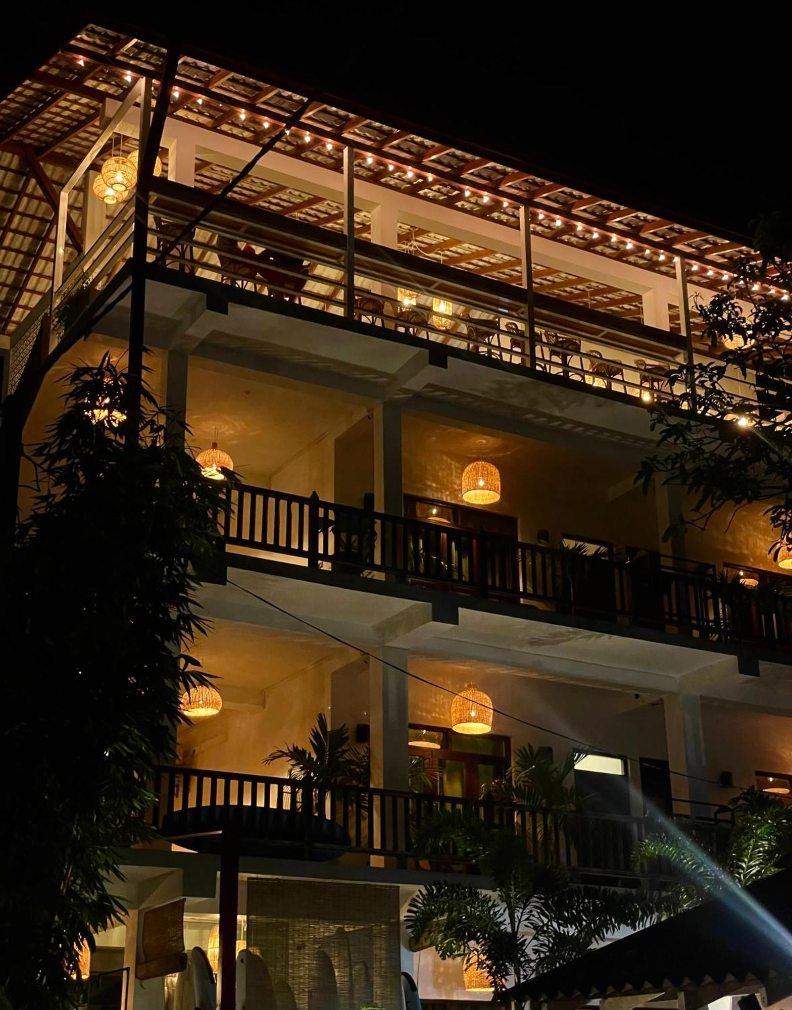 Lucky'S Surf Camp Weligama Exterior foto