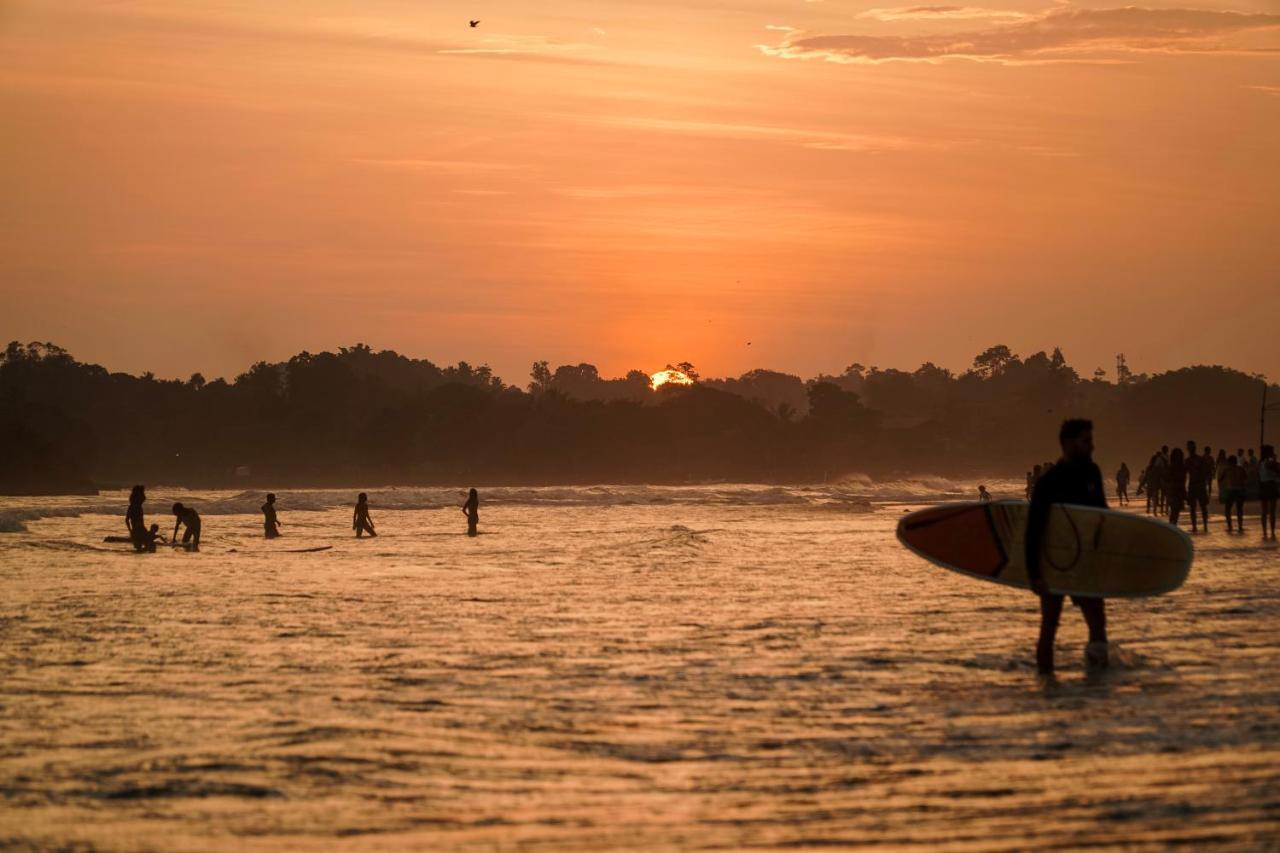 Lucky'S Surf Camp Weligama Exterior foto