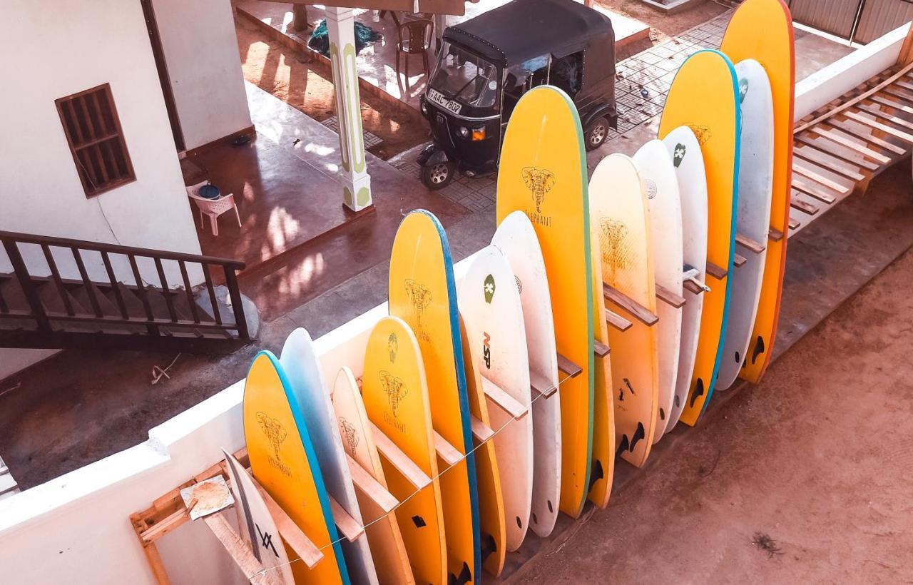Lucky'S Surf Camp Weligama Exterior foto